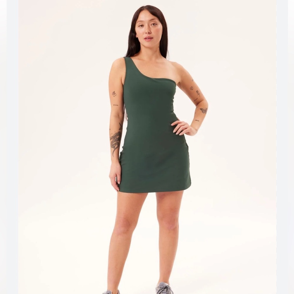 Girlfriend Collective Bianca one shoulder athletic tennis skort dress